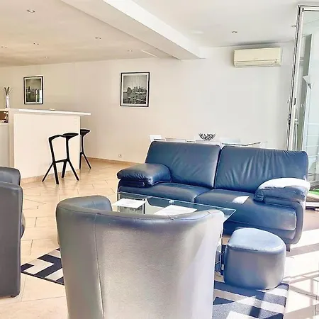 3 - 8b2 Apartment